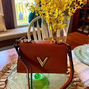 Louis Vuitton Twist Shoulder Bag PM Brown Leather w/gold signature LV Closure